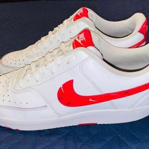 Nike Court Vision Low, swoosh print. Sz 12 M